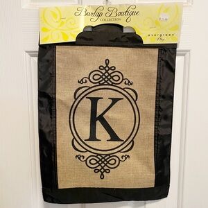 ♥️💖 Burlap Boutique Evergreen Garden Flag 16” x 12.5” NWT The Letter K